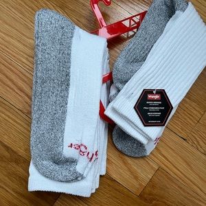 4 pair wrangler socks
